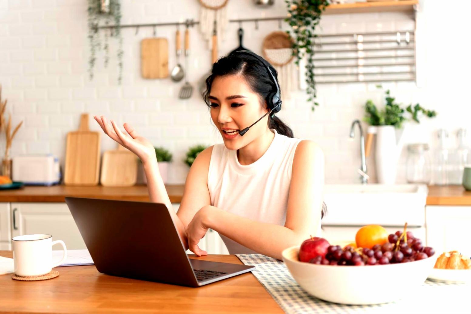 Instructor demonstrating financial security protocols on live system environment